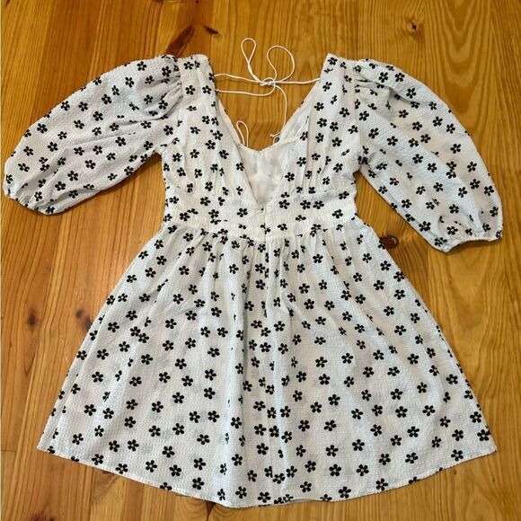 For Love & Lemons Connie Mini Dress in Ivory Daisy Seersucker Women’s SIZE SM - Picture 9 of 12